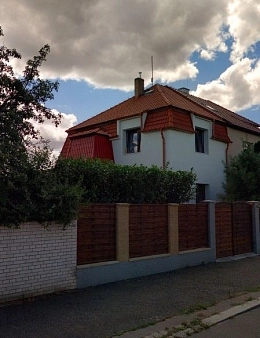 Rodinný dům s&nbsp;příslušenstvím